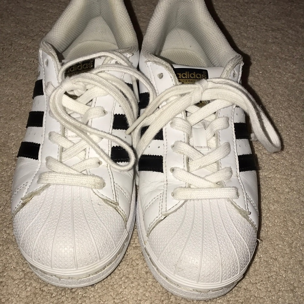 Adidas Superstars!!